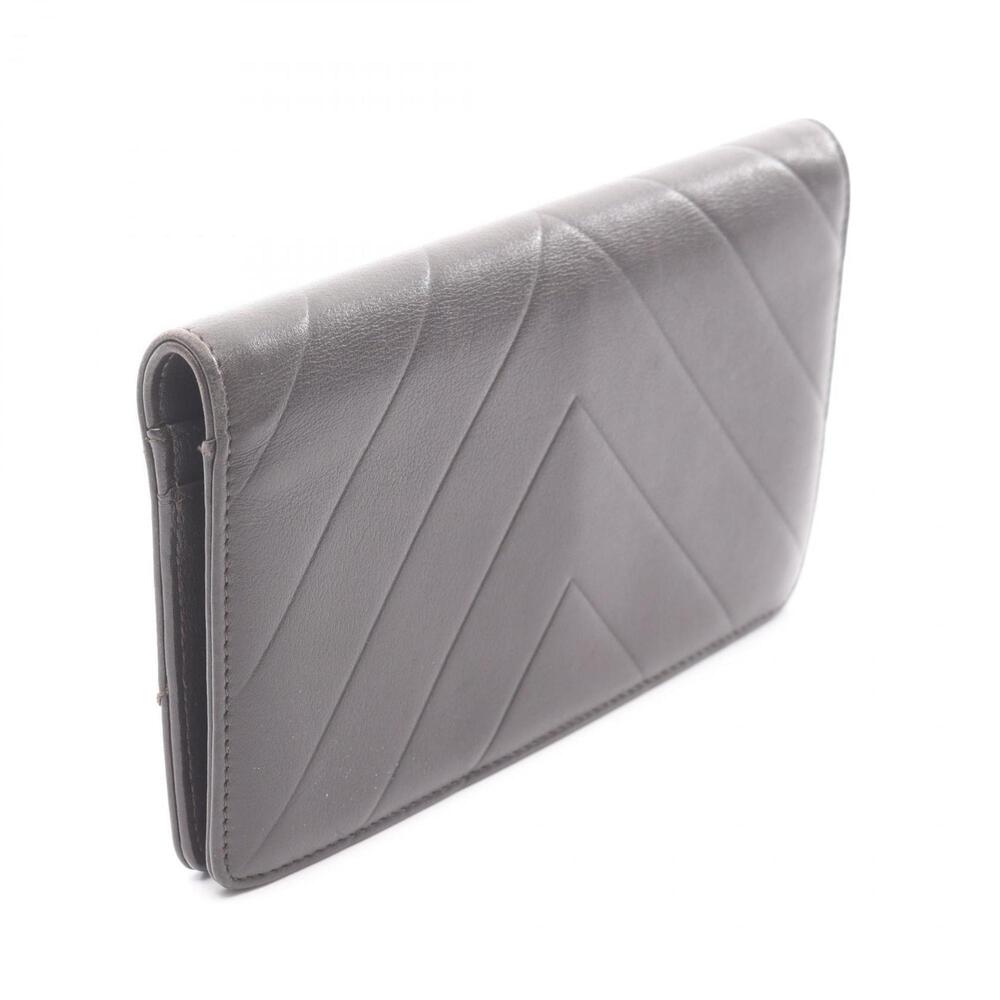 CHANEL Authentic Brown Leather Wallet - Picture 2 of 13